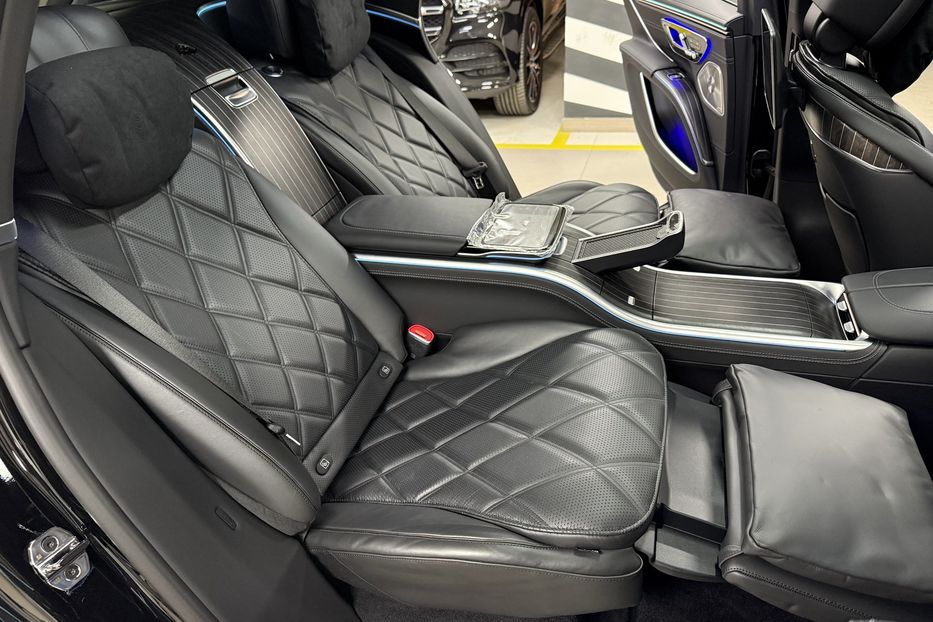 Продам Mercedes-Benz Maybach EQS SUV 680 Night Series 2024 года в Киеве