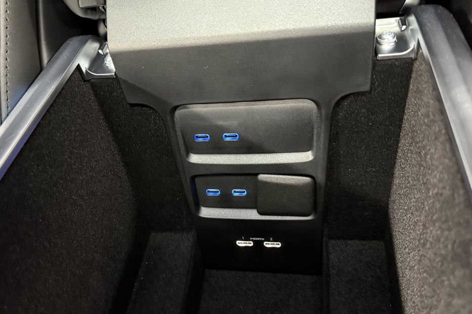 Продам Mercedes-Benz Maybach EQS SUV 680 Night Series 2024 года в Киеве