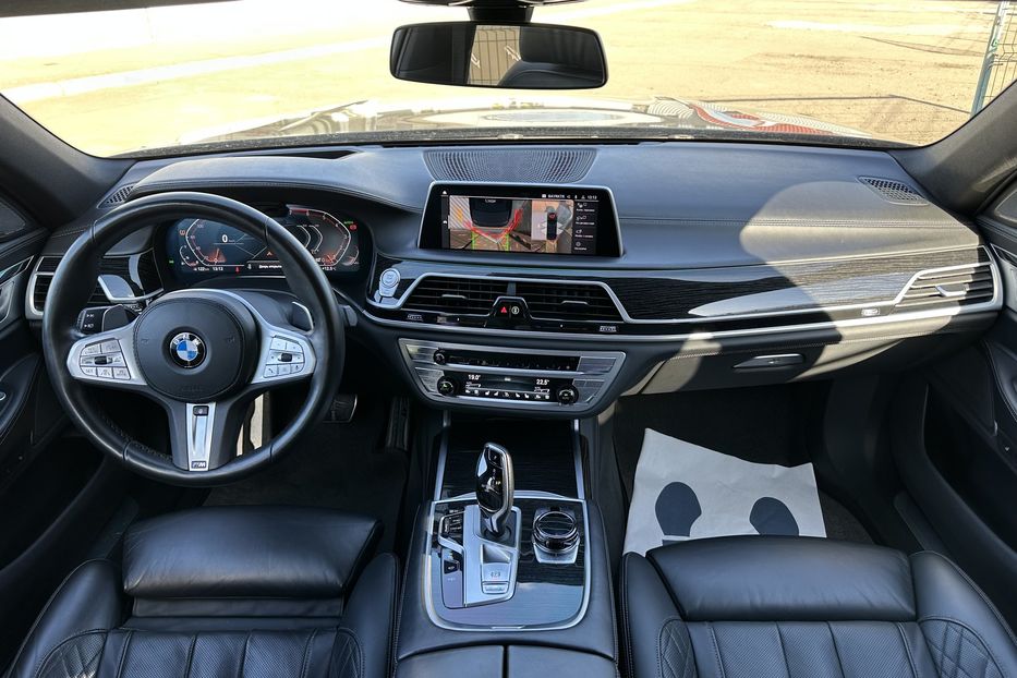 Продам BMW 750 Xdrive M-paket 2019 года в Киеве