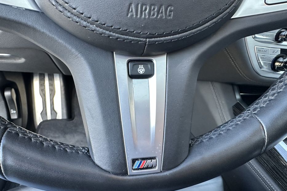 Продам BMW 750 Xdrive M-paket 2019 года в Киеве