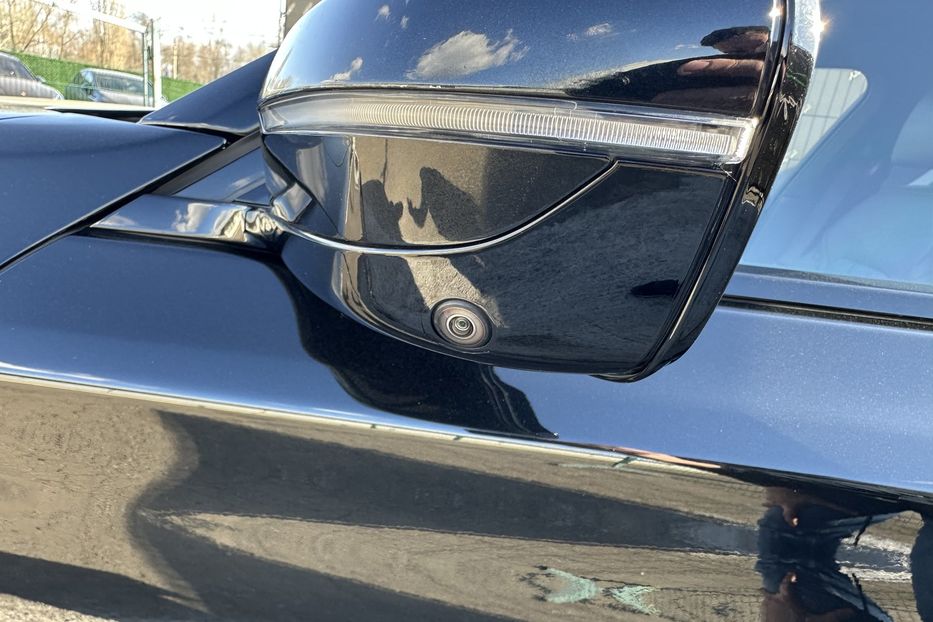 Продам BMW 750 Xdrive M-paket 2019 года в Киеве