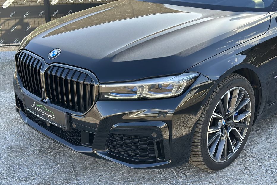 Продам BMW 750 Xdrive M-paket 2019 года в Киеве