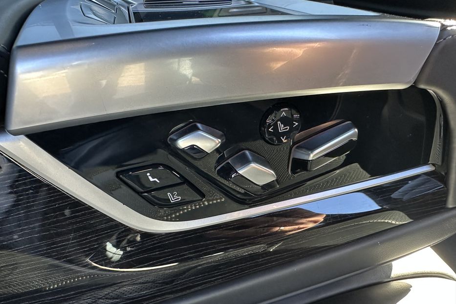 Продам BMW 750 Xdrive M-paket 2019 года в Киеве