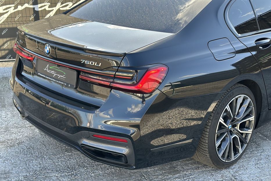 Продам BMW 750 Xdrive M-paket 2019 года в Киеве