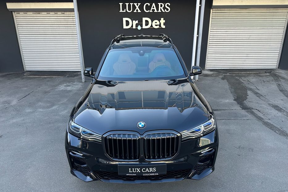 Продам BMW X7 M50i  2022 года в Киеве