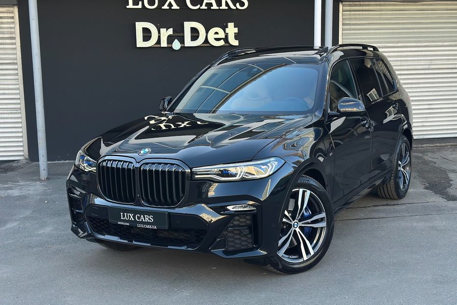 Продам BMW X7 M50i  2022 года в Киеве