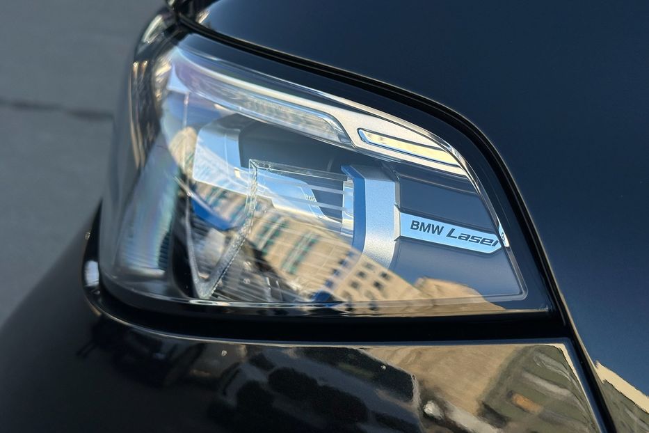 Продам BMW X7 M50i  2022 года в Киеве