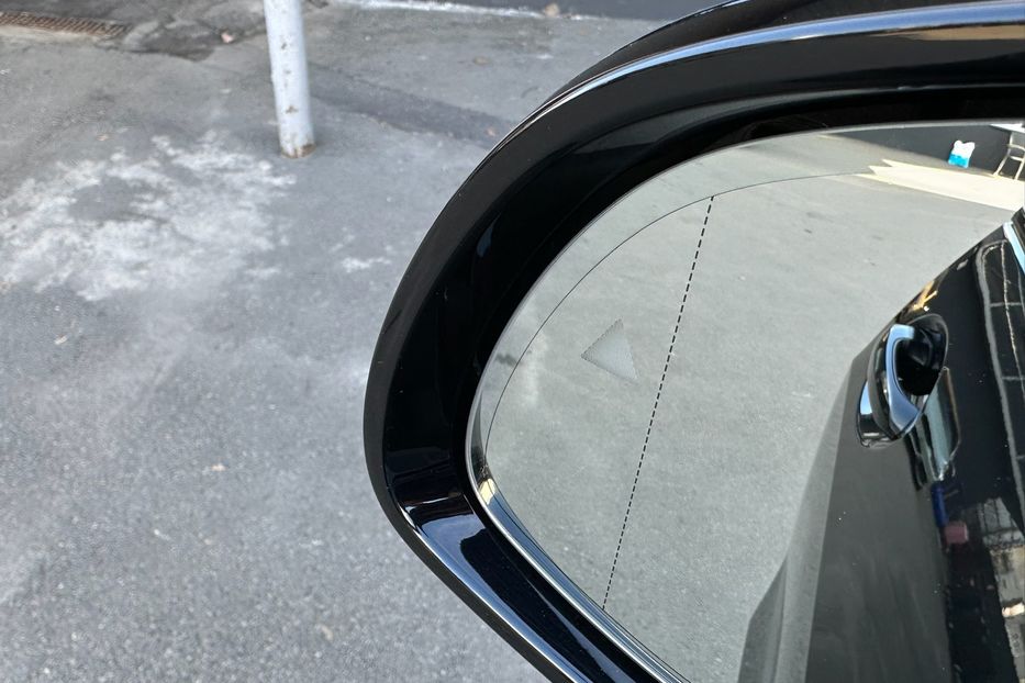 Продам BMW X7 M50i  2022 года в Киеве