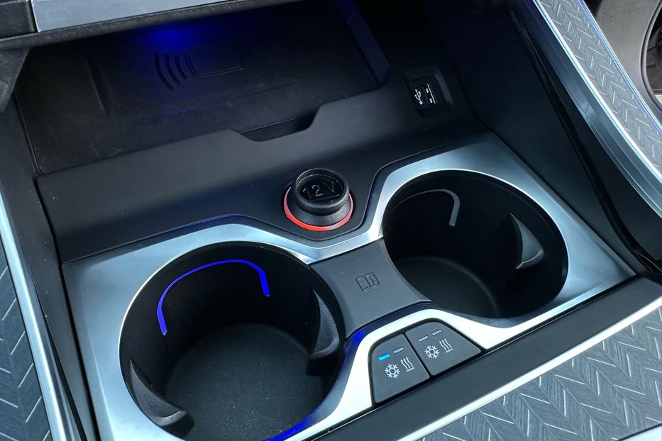 Продам BMW X7 M50i  2022 года в Киеве