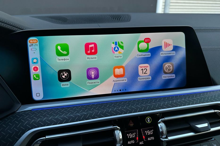 Продам BMW X7 M50i  2022 года в Киеве