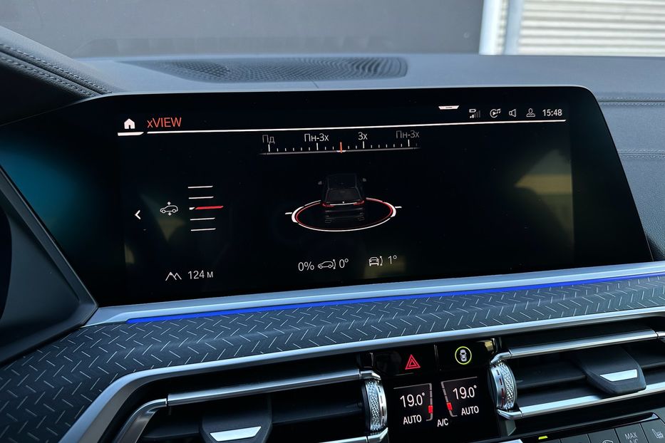 Продам BMW X7 M50i  2022 года в Киеве