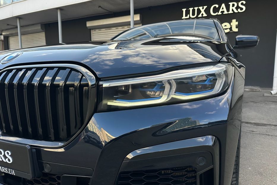 Продам BMW 760 M760Li xDrive  2022 года в Киеве