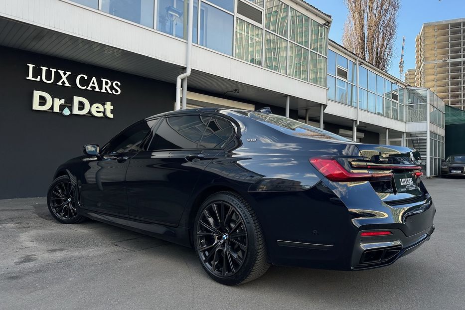 Продам BMW 760 M760Li xDrive  2022 года в Киеве