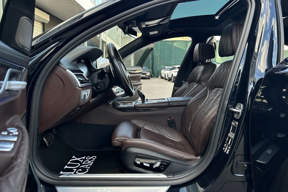 Продам BMW 760 M760Li xDrive  2022 года в Киеве
