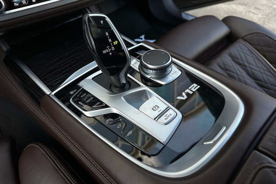 Продам BMW 760 M760Li xDrive  2022 года в Киеве