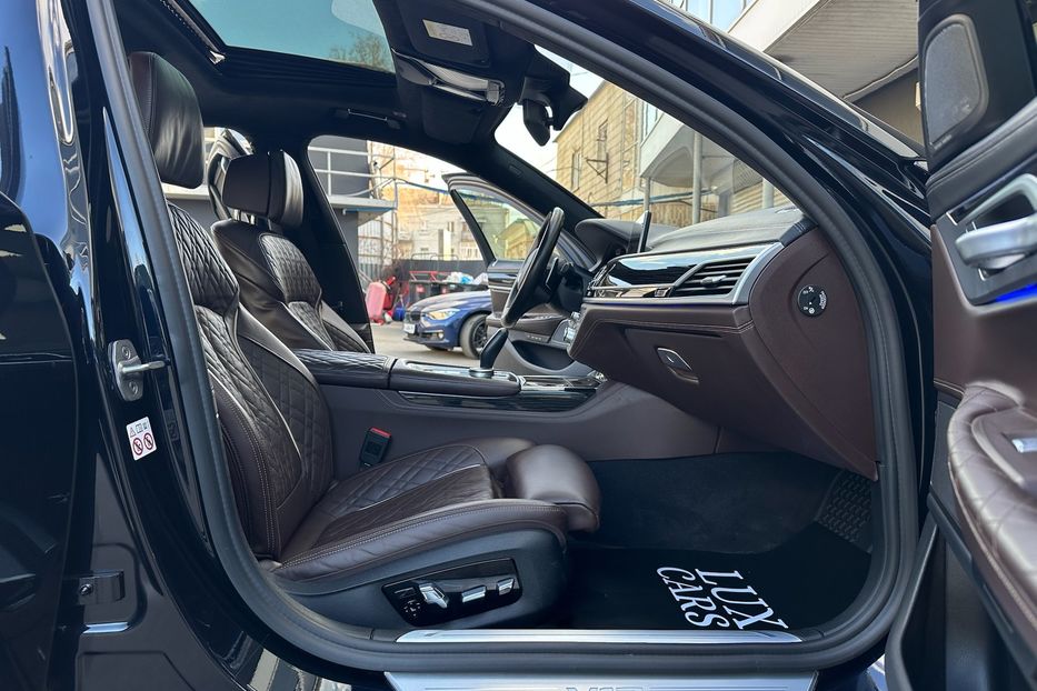 Продам BMW 760 M760Li xDrive  2022 года в Киеве