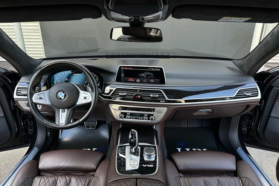 Продам BMW 760 M760Li xDrive  2022 года в Киеве