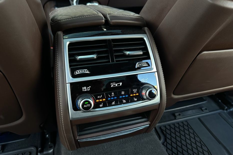 Продам BMW 760 M760Li xDrive  2022 года в Киеве