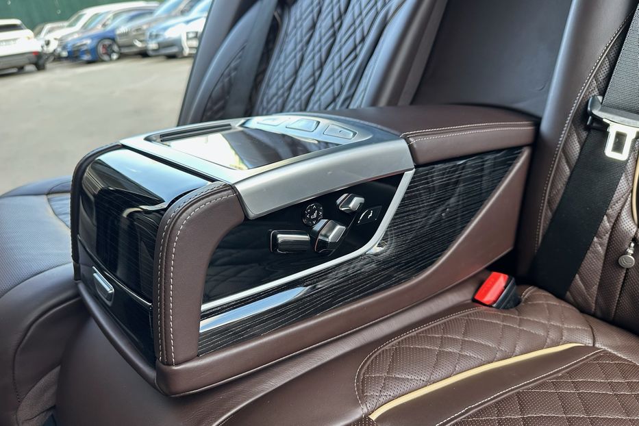 Продам BMW 760 M760Li xDrive  2022 года в Киеве