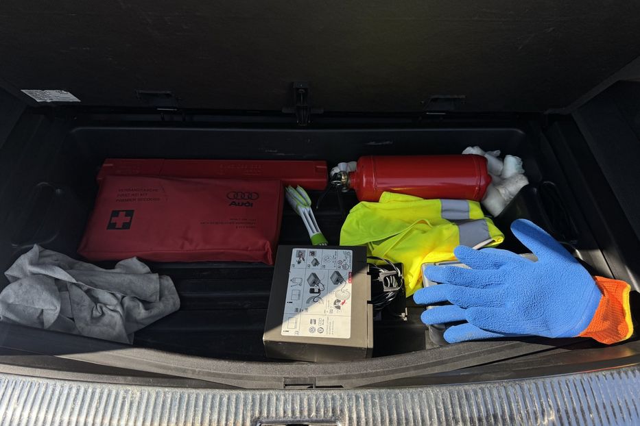 Продам Audi Q7 (COMIS) Quattro S-line 7 місць 2014 года в г. Умань, Черкасская область