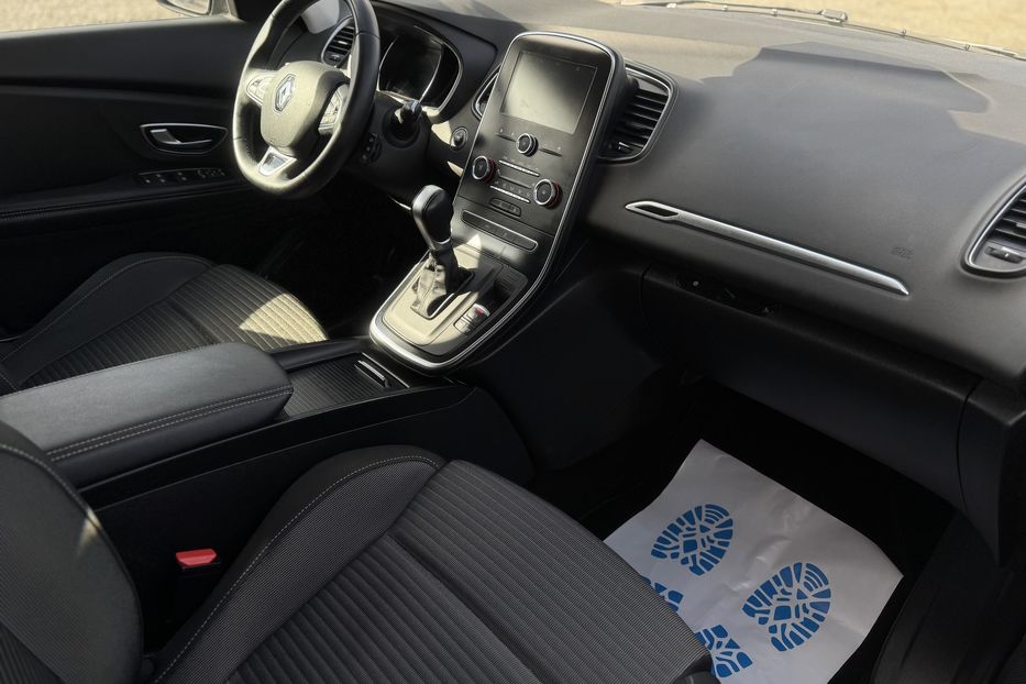 Продам Renault Grand Scenic (COMIS) 7 місць  2019 года в г. Умань, Черкасская область