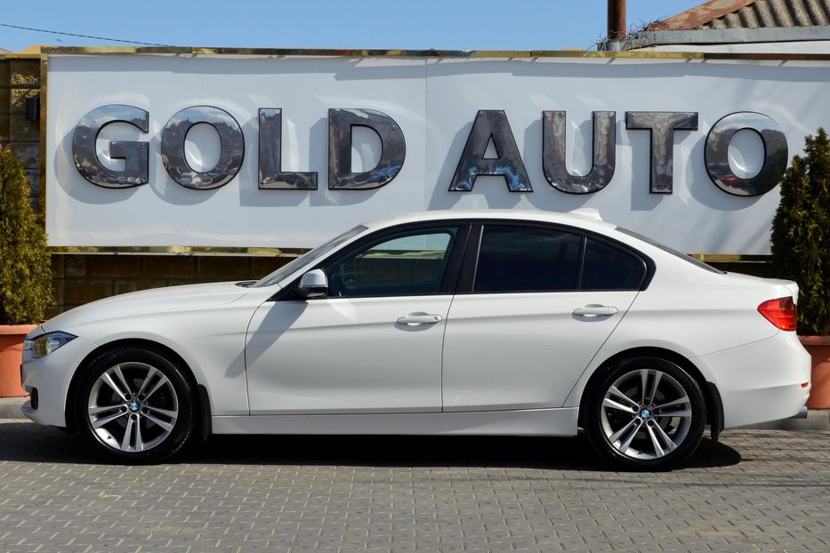 Продам BMW 320 2012 года в Одессе