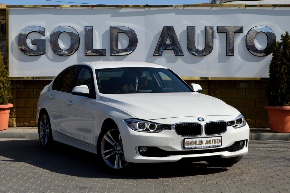 Продам BMW 320 2012 года в Одессе