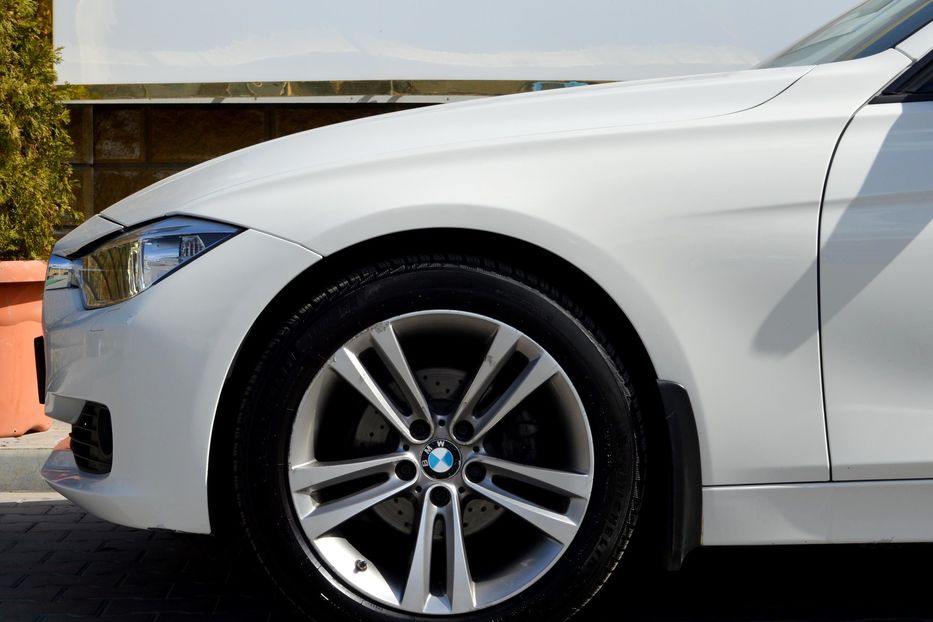 Продам BMW 320 2012 года в Одессе
