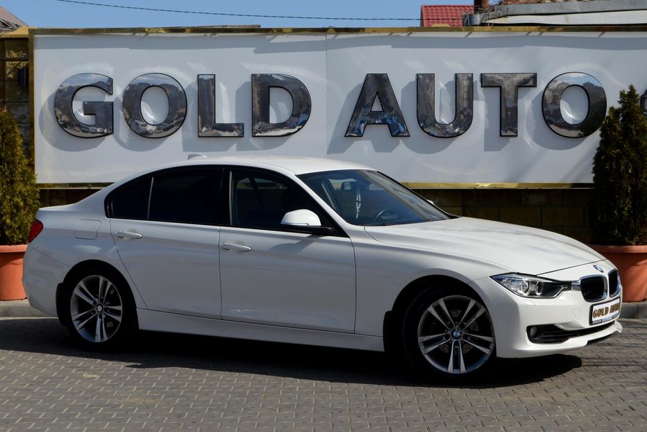 Продам BMW 320 2012 года в Одессе