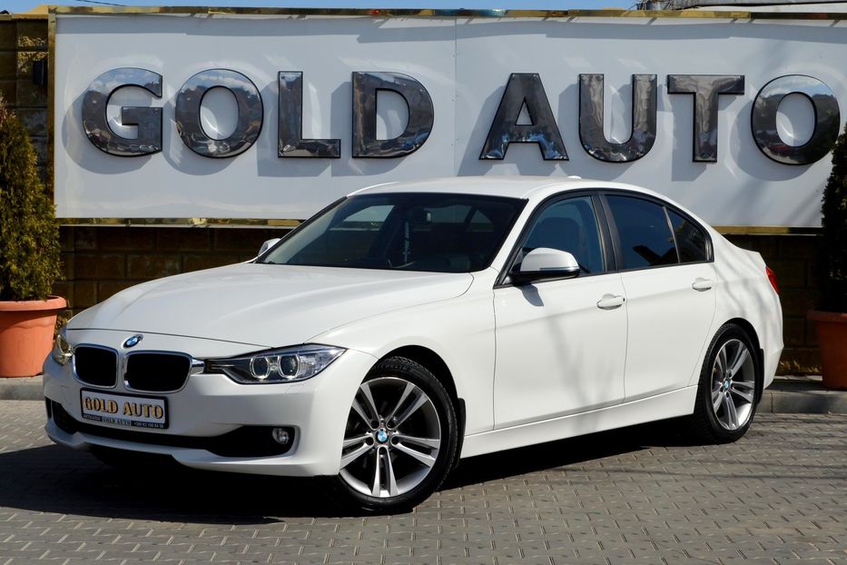 Продам BMW 320 2012 года в Одессе