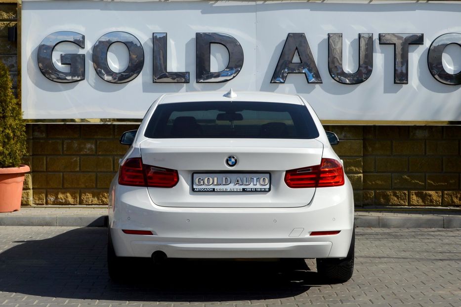 Продам BMW 320 2012 года в Одессе