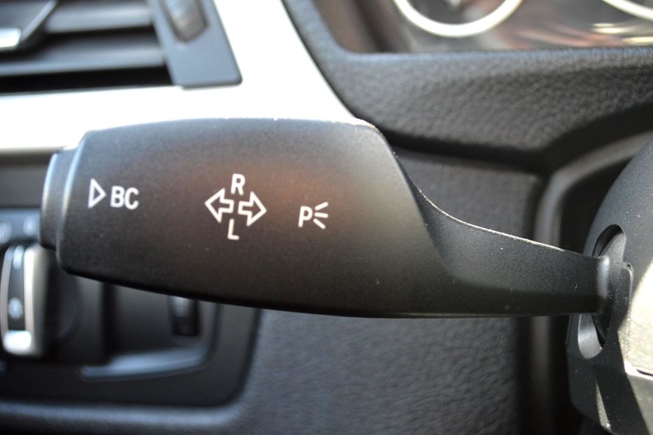 Продам BMW 320 2012 года в Одессе