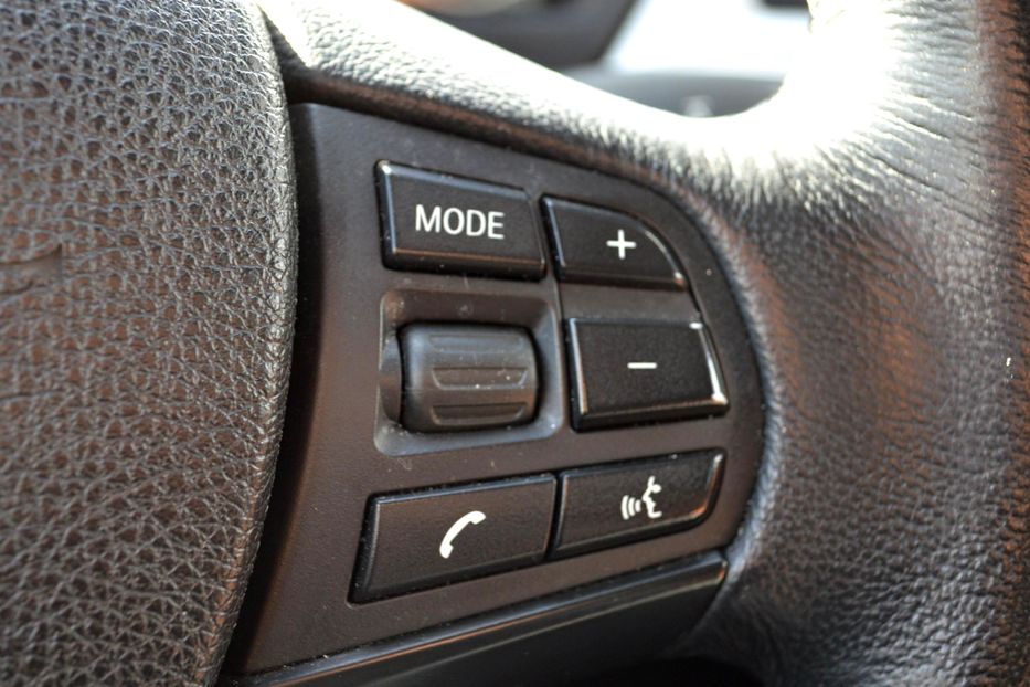 Продам BMW 320 2012 года в Одессе