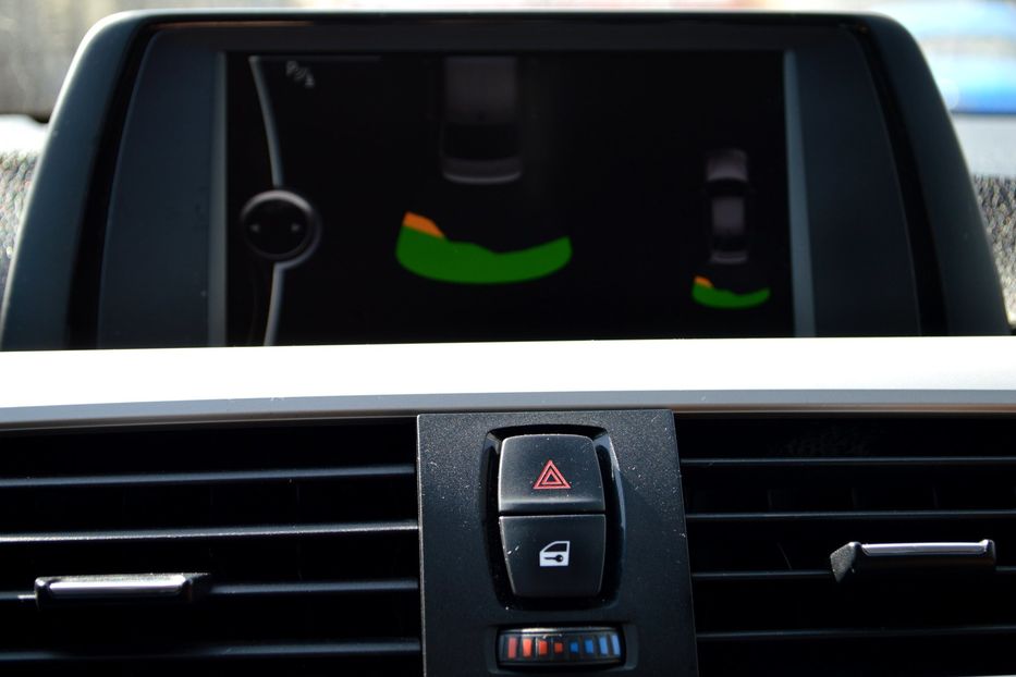 Продам BMW 320 2012 года в Одессе