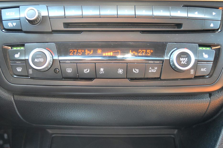 Продам BMW 320 2012 года в Одессе