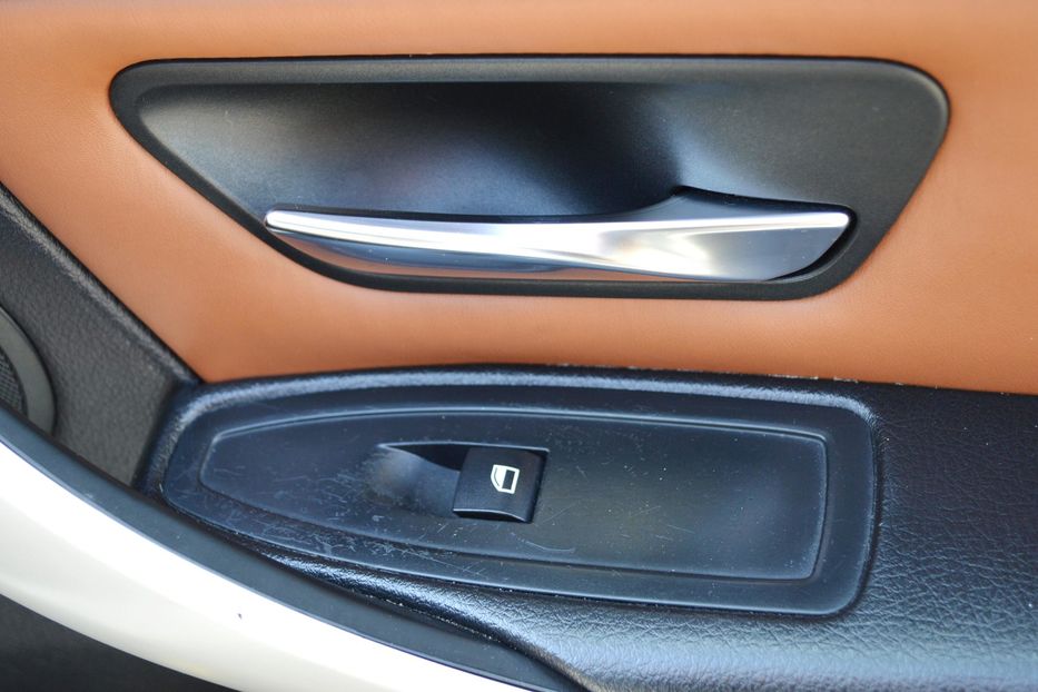 Продам BMW 320 2012 года в Одессе