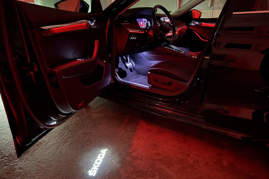 Продам Skoda Octavia А8 2.0 TDI 150к.с АТ ПАНОРАМА 2020 года в Львове