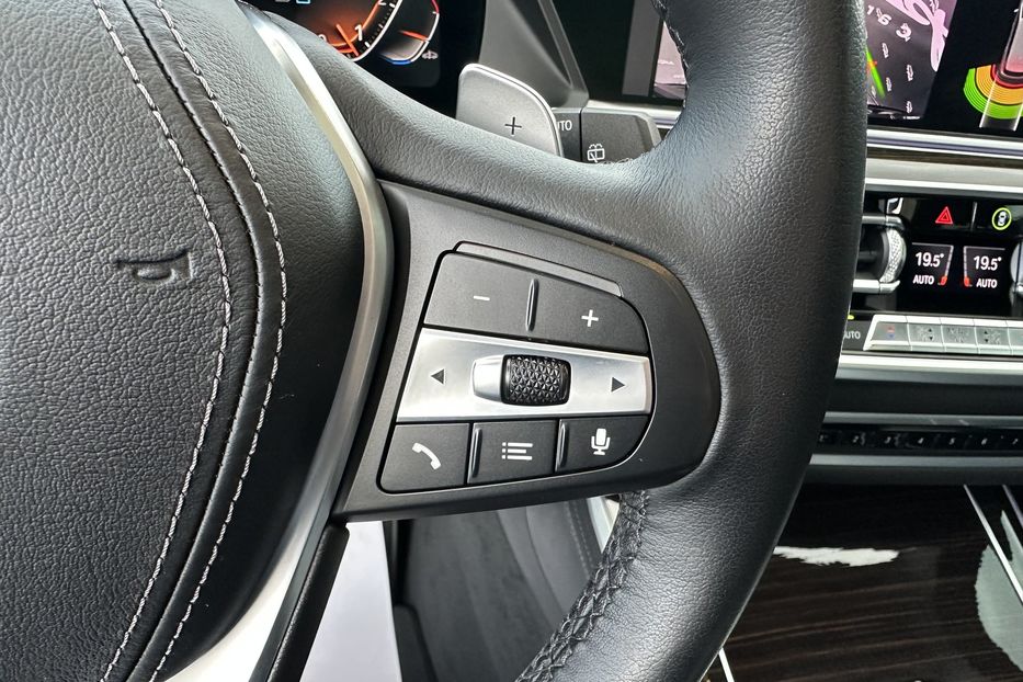 Продам BMW X5 X-Line Xdrive50i 2020 года в Киеве