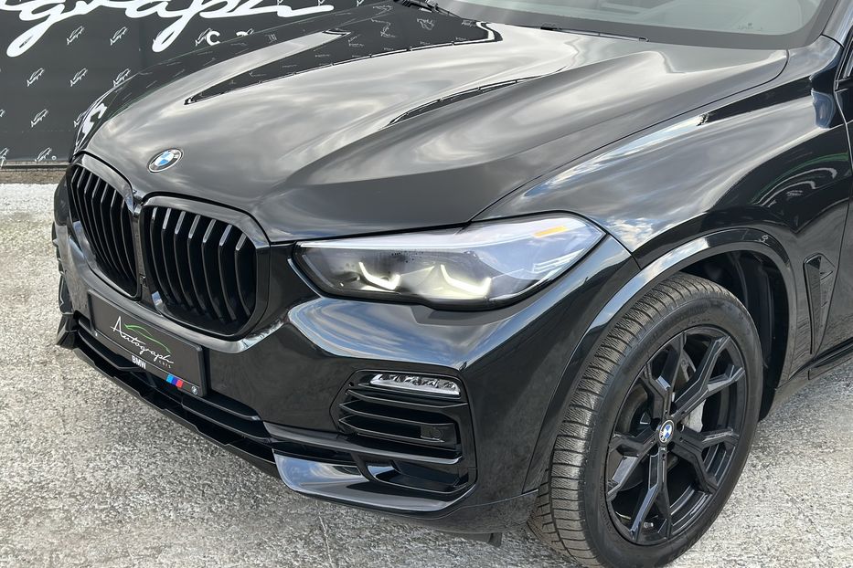 Продам BMW X5 X-Line Xdrive50i 2020 года в Киеве