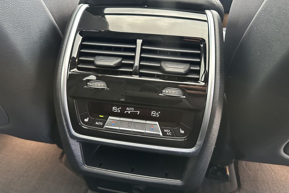 Продам BMW X5 X-Line Xdrive50i 2020 года в Киеве