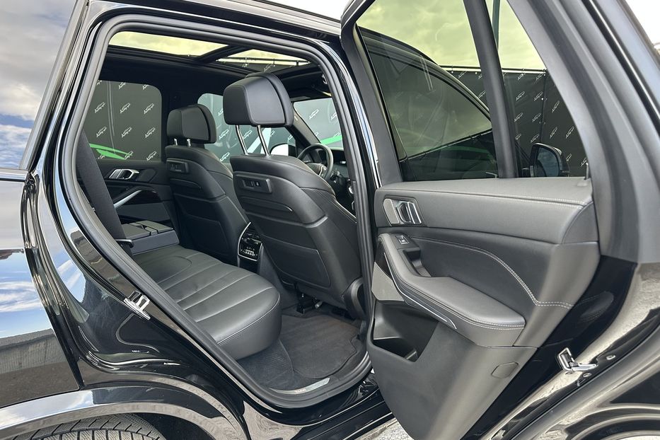 Продам BMW X5 X-Line Xdrive50i 2020 года в Киеве