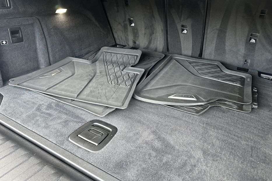 Продам BMW X5 X-Line Xdrive50i 2020 года в Киеве