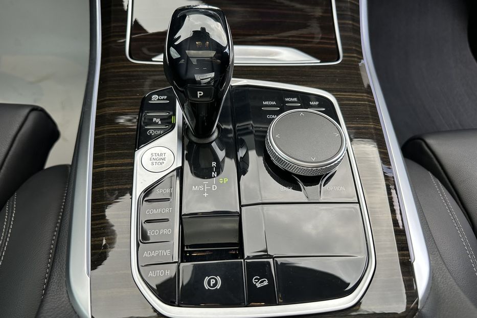 Продам BMW X5 X-Line Xdrive50i 2020 года в Киеве