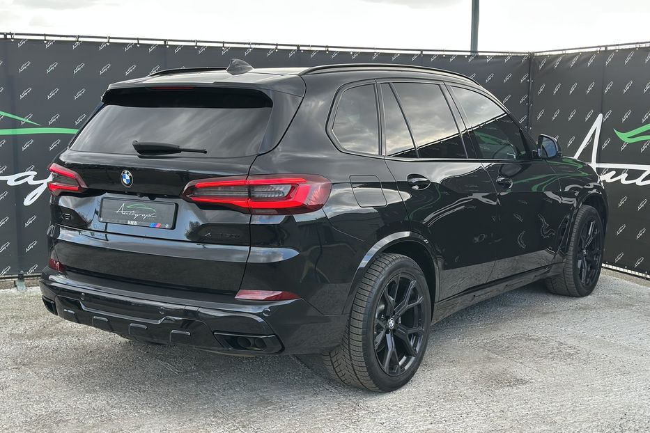 Продам BMW X5 X-Line Xdrive50i 2020 года в Киеве