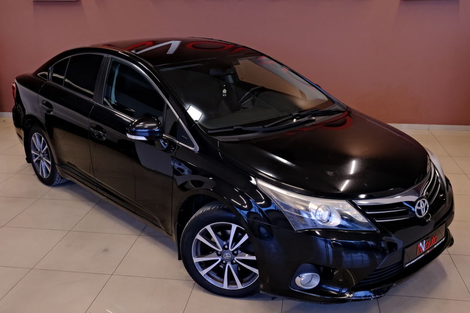 Продам Toyota Avensis 2012 года в Одессе