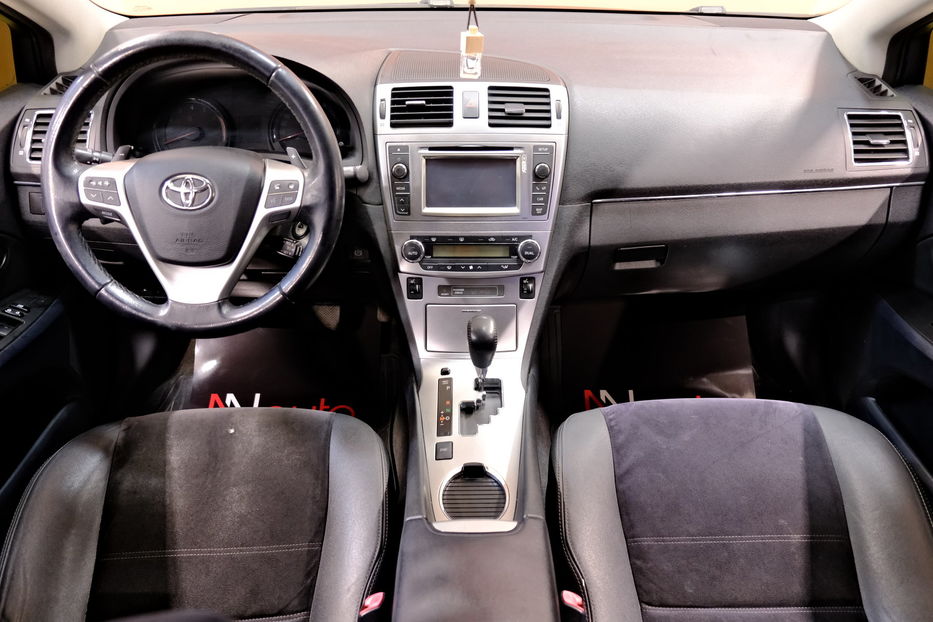 Продам Toyota Avensis 2012 года в Одессе