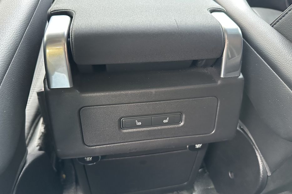 Продам Land Rover Discovery 5 2018 года в Киеве