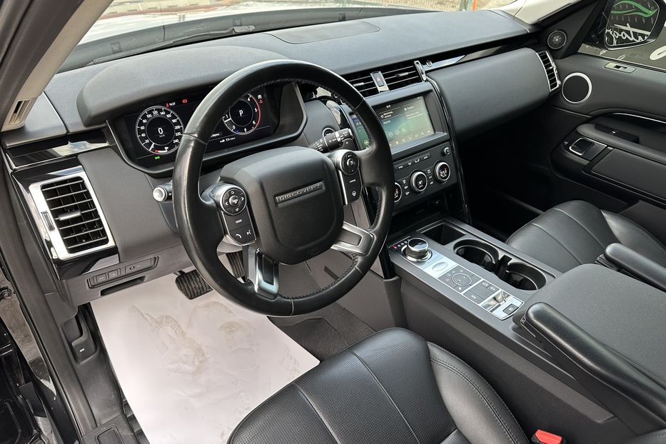 Продам Land Rover Discovery 5 2018 года в Киеве