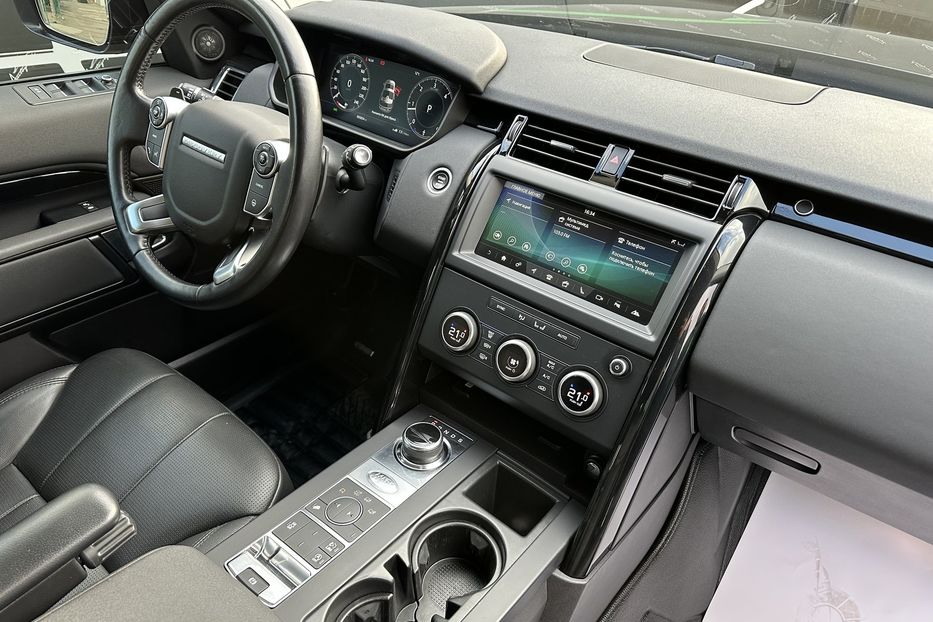 Продам Land Rover Discovery 5 2018 года в Киеве