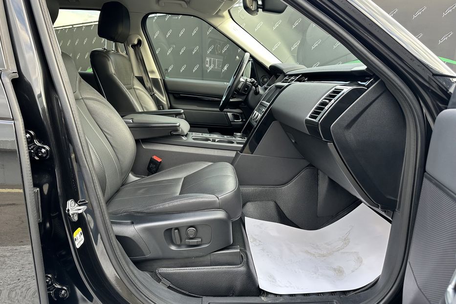 Продам Land Rover Discovery 5 2018 года в Киеве